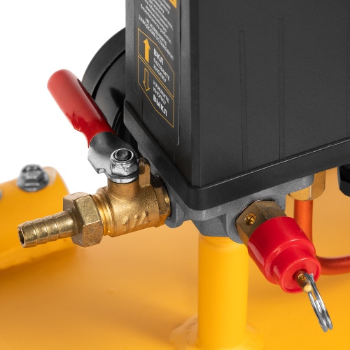 Компрессор воздушный BCI3000-T/200, ременный привод , 3.0 кВт, 200 литров, 530 л/мин Denzel фото 12