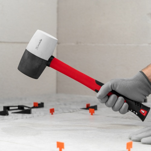 Киянка резиновая, 910 г, черно-белая резина, фибергласовая рукоятка Matrix фото 9