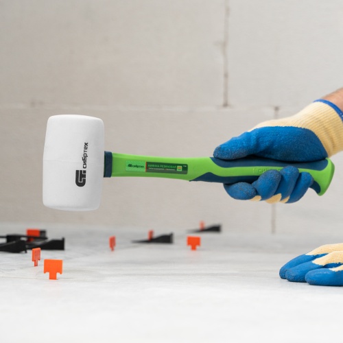 Киянка резиновая, 680 г, белая резина, фибергласовая рукоятка Сибртех фото 8