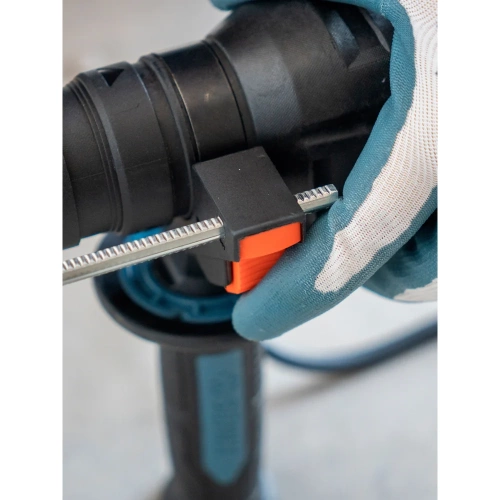 Сетевой перфоратор Senix SDS-plus , 900 Вт, 3.3 Дж, быстрозажимной патрон, кейс PDRE9.0-M1-EU фото 7 Сетевой перфоратор Senix SDS-plus , 900 Вт, 3.3 Дж, быстрозажимной патрон, кейс PDRE9.0-M1-EU фото 7