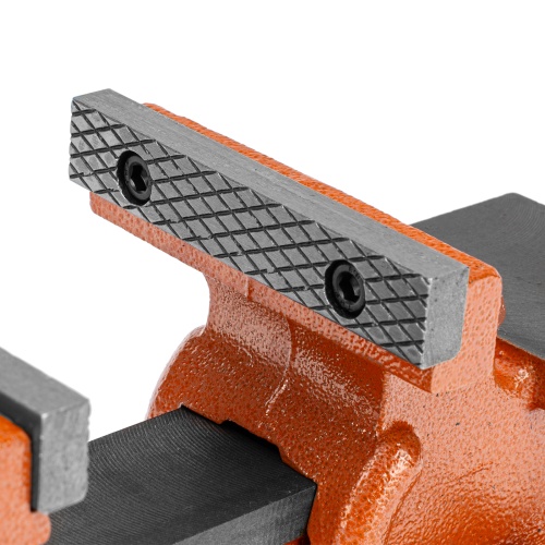 Тиски слесарные, 100 мм, поворотные, с наковальней Sparta фото 8