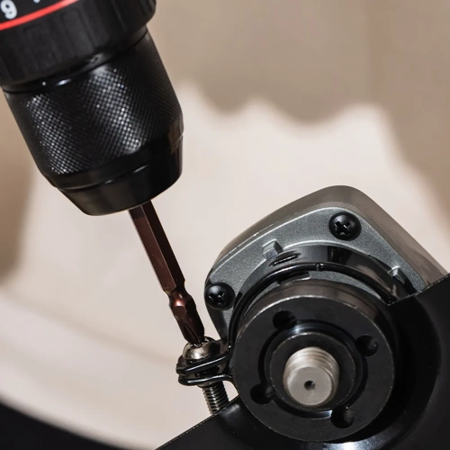 Профессиональный бесщеточный ударный шуруповерт DELI DE-CZ20-1D2 (2 АКБ, 20В х 2Ач + ЗУ, 13мм, 70Нм, сумка) 168692 фото 11 Профессиональный бесщеточный ударный шуруповерт DELI DE-CZ20-1D2 (2 АКБ, 20В х 2Ач + ЗУ, 13мм, 70Нм, сумка) 168692 фото 11