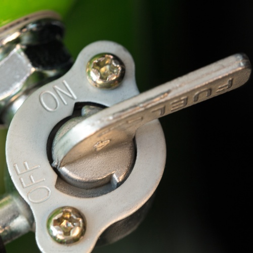 Генератор бензиновый БС-1200, 1 кВт, 230 В, четырехтактный, 5.5 л, ручной стартер Сибртех фото 16