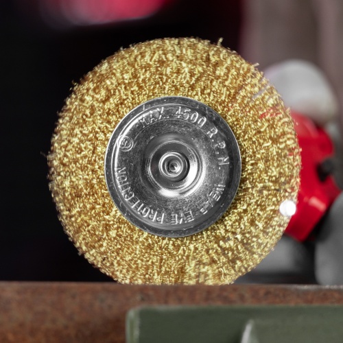 Щетка для дрели 100 мм, плоская со шпилькой, латунированная витая проволока Matrix фото 7