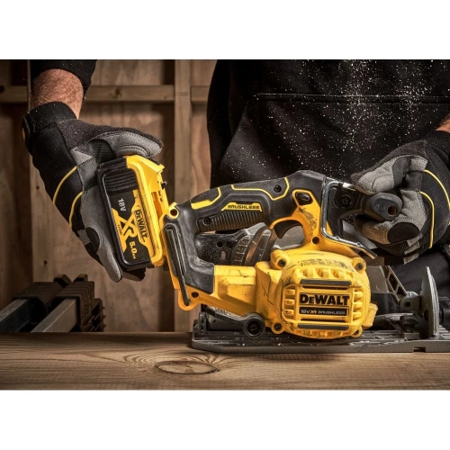 Аккумуляторная дисковая пила Dewalt DCS565P2, 18 В, 165 мм, 4950 об/мин, с 2 АКБ 5 Ач и ЗУ, в кейсе TSTAK DCS565P2-QW фото 8 Аккумуляторная дисковая пила Dewalt DCS565P2, 18 В, 165 мм, 4950 об/мин, с 2 АКБ 5 Ач и ЗУ, в кейсе TSTAK DCS565P2-QW фото 8