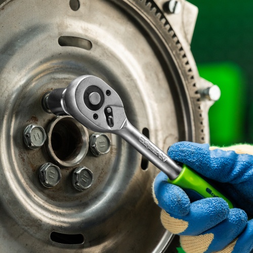 Ключ-трещотка 3/8", 45 зубьев, с быстрым сбросом, матовый хром Сибртех фото 10