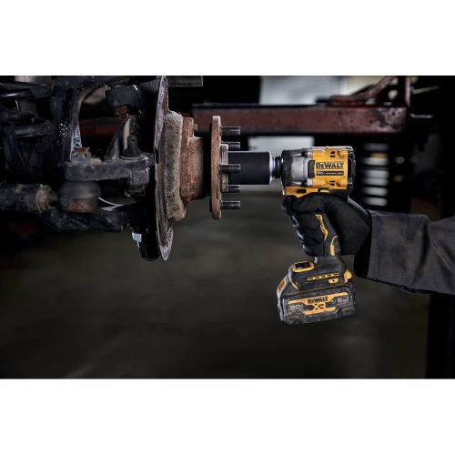 Аккумуляторный гайковерт DEWALT DCF923B, 18В, 610Нм, 3550уд/мин, без аккумулятора и зарядного устройства DCF923B-XJ фото 9 Аккумуляторный гайковерт DEWALT DCF923B, 18В, 610Нм, 3550уд/мин, без аккумулятора и зарядного устройства DCF923B-XJ фото 9