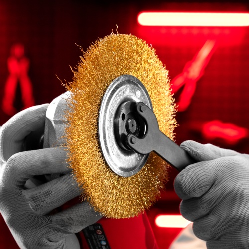 Щетка для УШМ, 150 мм, посадка 22.2 мм, плоская, латунированная витая проволока Matrix фото 8