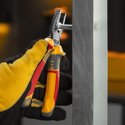 Плоскогубцы комбинированные, диэлектрические трехкомпонентные рукоятки до 1000 В, 165 мм Denzel фото 10