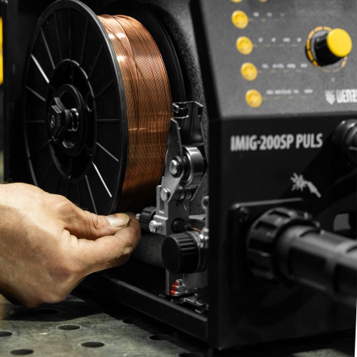 Аппарат инвертор. полуавтомат. cварки IMIG-200SP Pulse, 200 А, ПВ 60%, катушка 5 кг// Denzel фото 27