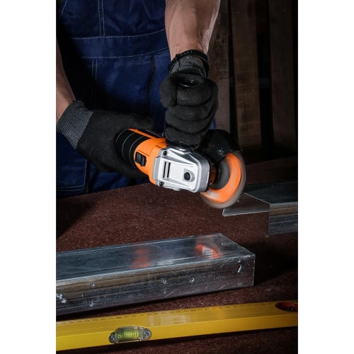 Угловая шлифовальная машина ЕРМАК УШМ-115/500 646-185 фото 8 Угловая шлифовальная машина ЕРМАК УШМ-115/500 646-185 фото 8