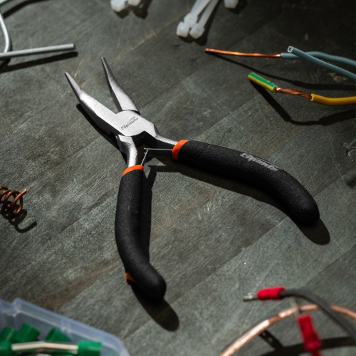 Длинногубцы изогнутые Mini, 130 мм, никелированные, авторазжим Sparta фото 8