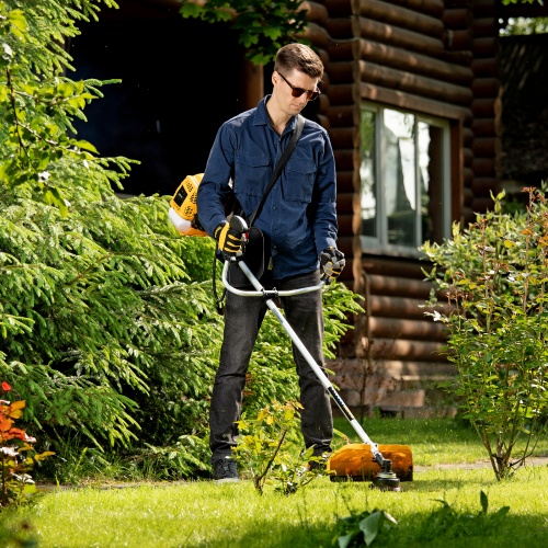 Триммер бензиновый DTL-43, 43 см3, неразъемная штанга, состоит из 2 частей Denzel фото 24