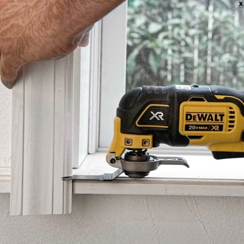 Многофункциональный инструмент Dewalt 20В, 3 скорости, комплект принадлежностей DCS355D2-A9 фото 5 Многофункциональный инструмент Dewalt 20В, 3 скорости, комплект принадлежностей DCS355D2-A9 фото 5