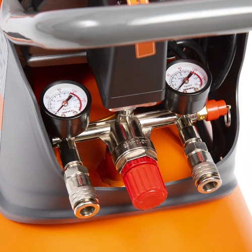 Компрессор Daewoo поршневой с набором аксессуаров DAC 24D фото 3